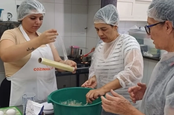 PIRATININGA OFERECE CAPACITAÇÃO EM ALIMENTOS EM POTE, ALIMENTAÇÃO SAUDÁVEL E OUTROS